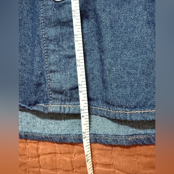 Korean Denim Short Sleeve Shirt - Picture 6 of 7